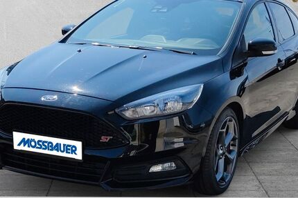 Ford Focus 88.436 km 16.595 &euro; Bayreuth 95448