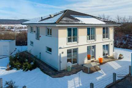 Haus Bayreuth Meyernberg - 7 Zimmer, 238 m&sup2;, 896.000&euro; | Angebot:25405515