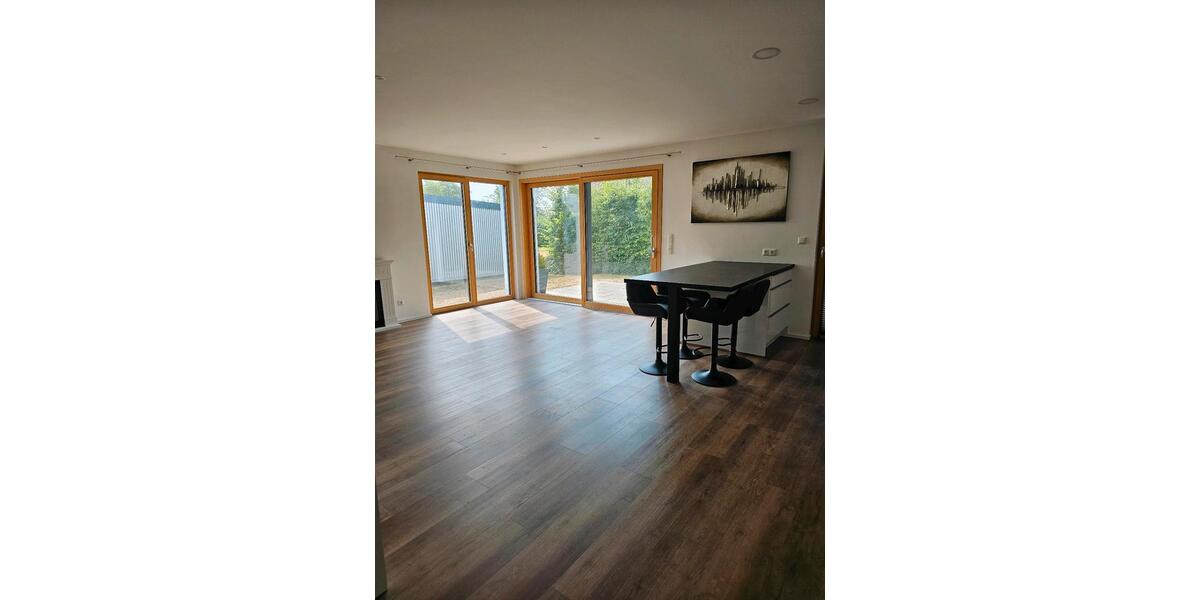 Terrassenwohnung Eschenbach in der Oberpfalz - 3 Zimmer, 89 m&sup2;, 325.000&euro; | Angebot:27166710