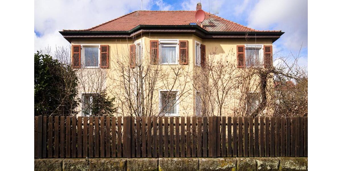 Mehrfamilienhaus, Wohnhaus Bayreuth City - 8 Zimmer, 180 m&sup2;, 595.000&euro; | Angebot:24310008