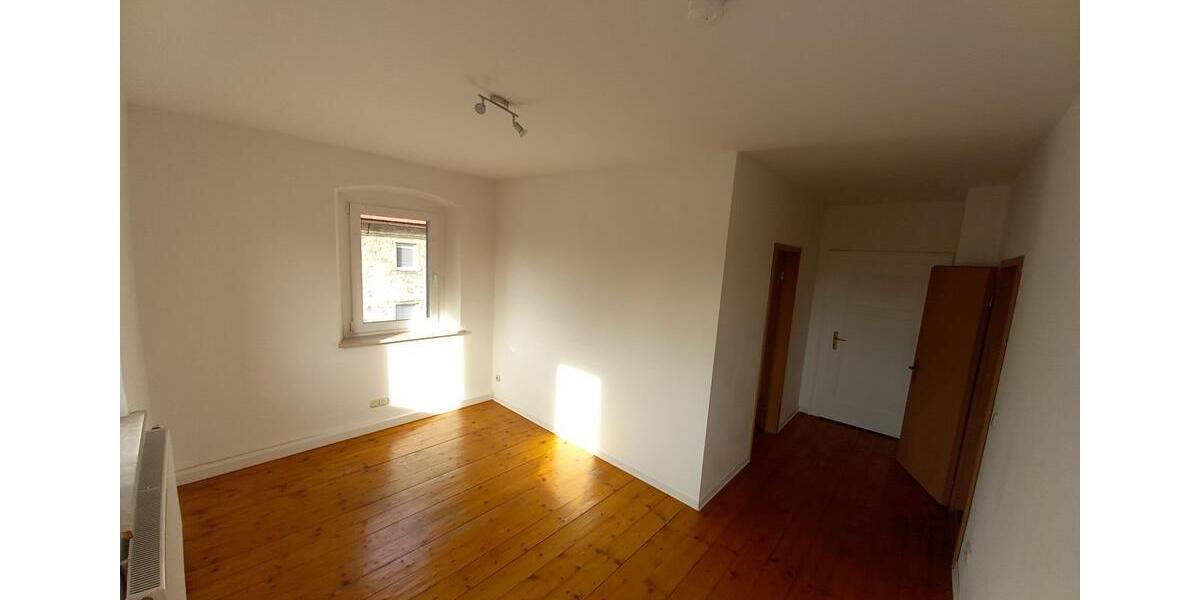 Etagenwohnung Fichtelberg - 4 Zimmer, 82 m&sup2;, 680&euro; | Angebot:25986592
