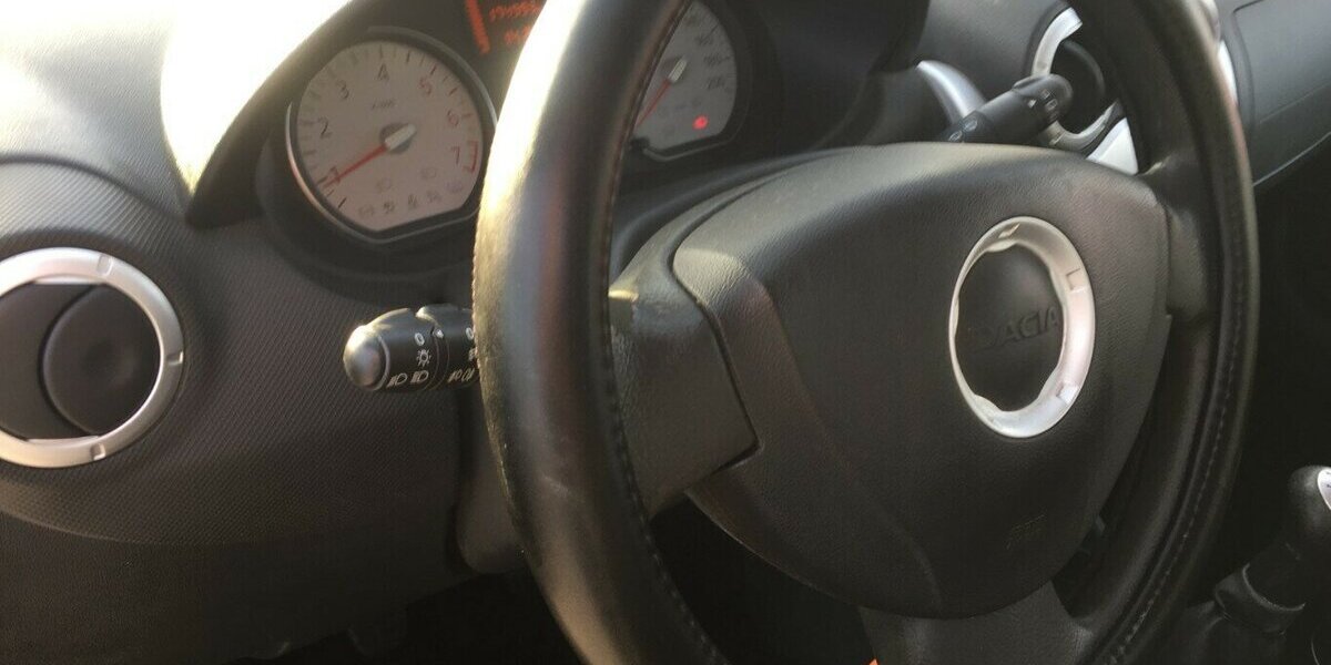 Dacia Logan MCV,Laureate 1.5 dCi,el.Fh,AHK,Tüv Neu! 174.000 km 4.200 &euro; Himmelkron 95502