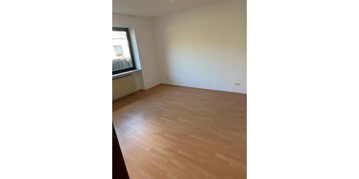 Erdgeschoßwohnung Bayreuth Meyernberg - 1 Zimmer, 40 m&sup2;, 570&euro; | Angebot:25936632