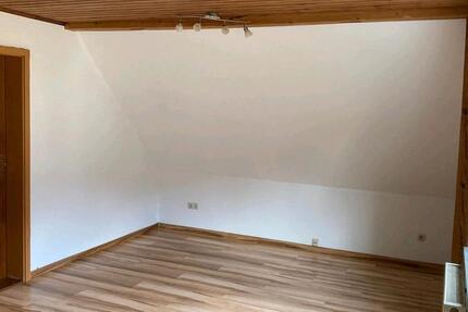 Wohnung Mistelgau - 2 Zimmer, 55 m&sup2;, 440&euro; | Angebot:25989083