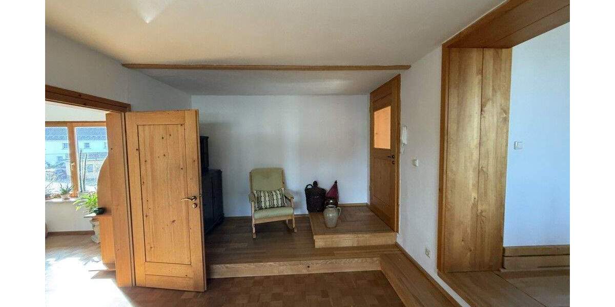 Mehrfamilienhaus, Wohnhaus Kasendorf Azendorf - 9 Zimmer, 349.000&euro; | Angebot:25780518