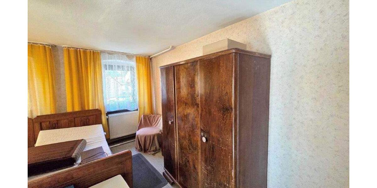 Einfamilienhaus Stadtsteinach - 5 Zimmer, 140 m&sup2;, 119.000&euro; | Angebot:25707335