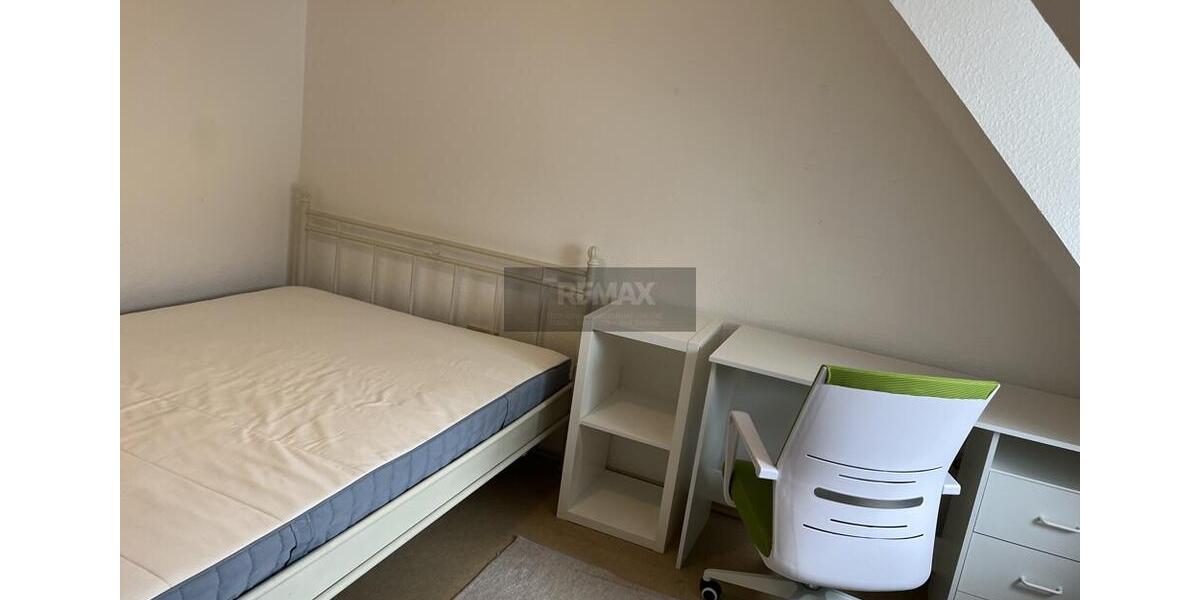 Etagenwohnung Bayreuth City - 3 Zimmer, 20 m&sup2;, 250&euro; | Angebot:26002170