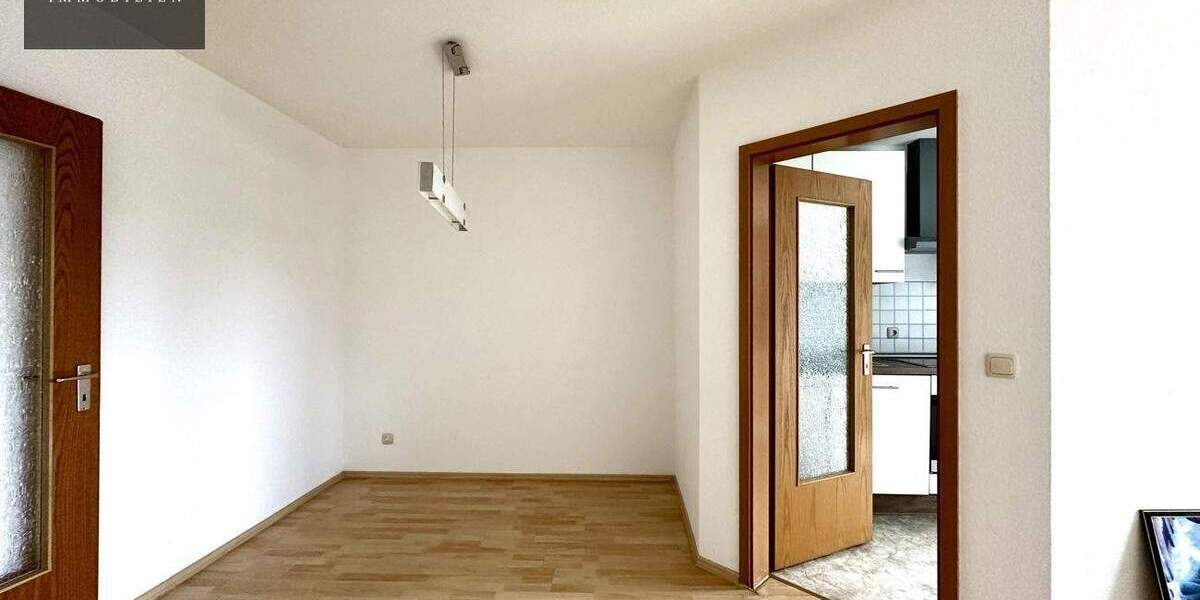 Etagenwohnung Bayreuth Roter Hügel - 2 Zimmer, 66 m&sup2;, 199.000&euro; | Angebot:25676146