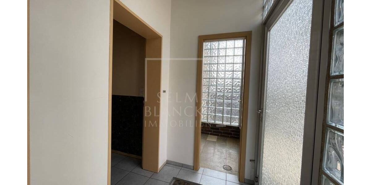 Gewerbeobjekt Bayreuth Industriegebiet - 3 Zimmer, 625&euro; | Angebot:25675576