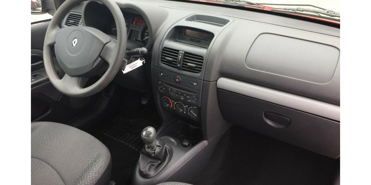 Renault Clio Campus YAHOO,8 Fach Bereift,Tüv Neu! 161.000 km 3.750 &euro; Himmelkron 95502