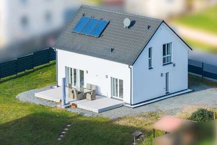 Haus Eschenbach in der Oberpfalz - 5 Zimmer, 124 m&sup2;, 420.000&euro; | Angebot:26155386