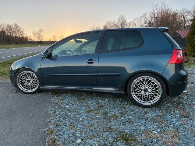 VW Golf 186.600 km 7.989 &euro; Stammbach 95236