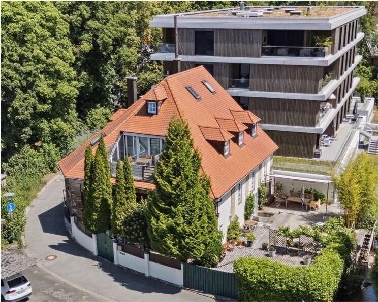 Einfamilienhaus Bayreuth City - 9 Zimmer, 301 m&sup2;, 1.145.000&euro; | Angebot:25921061