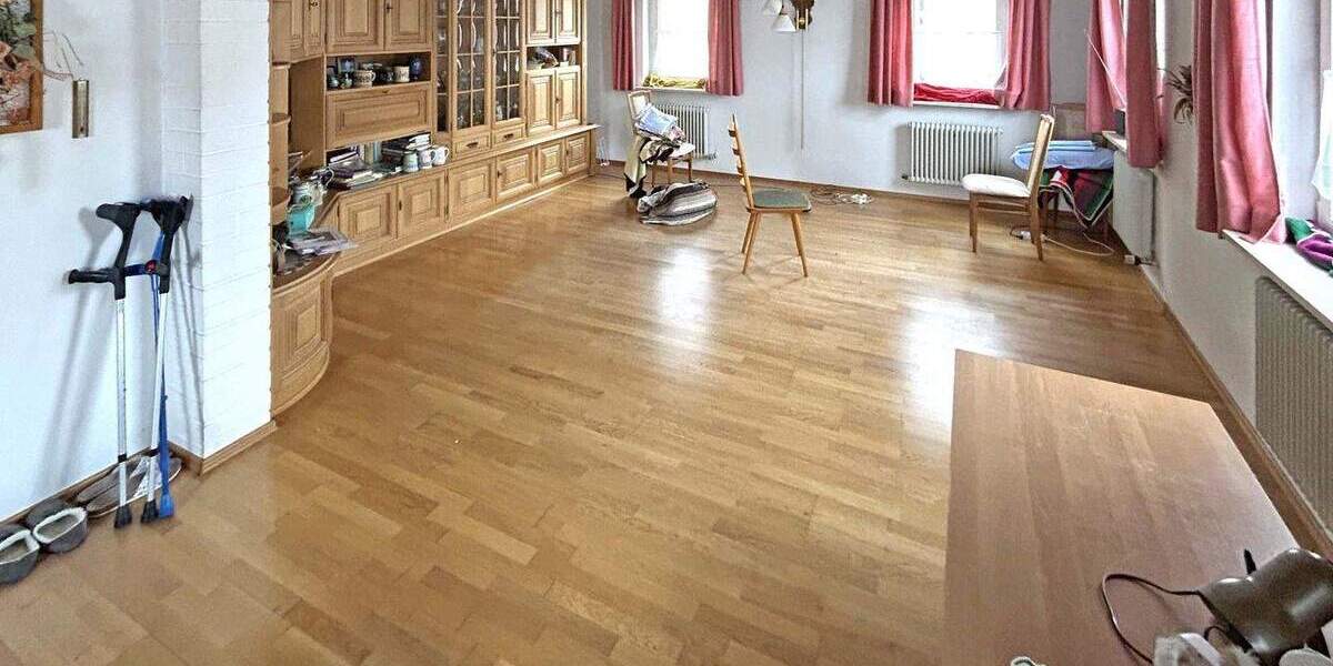 Einfamilienhaus Thurnau - 8 Zimmer, 239 m&sup2;, 249.000&euro; | Angebot:25746574