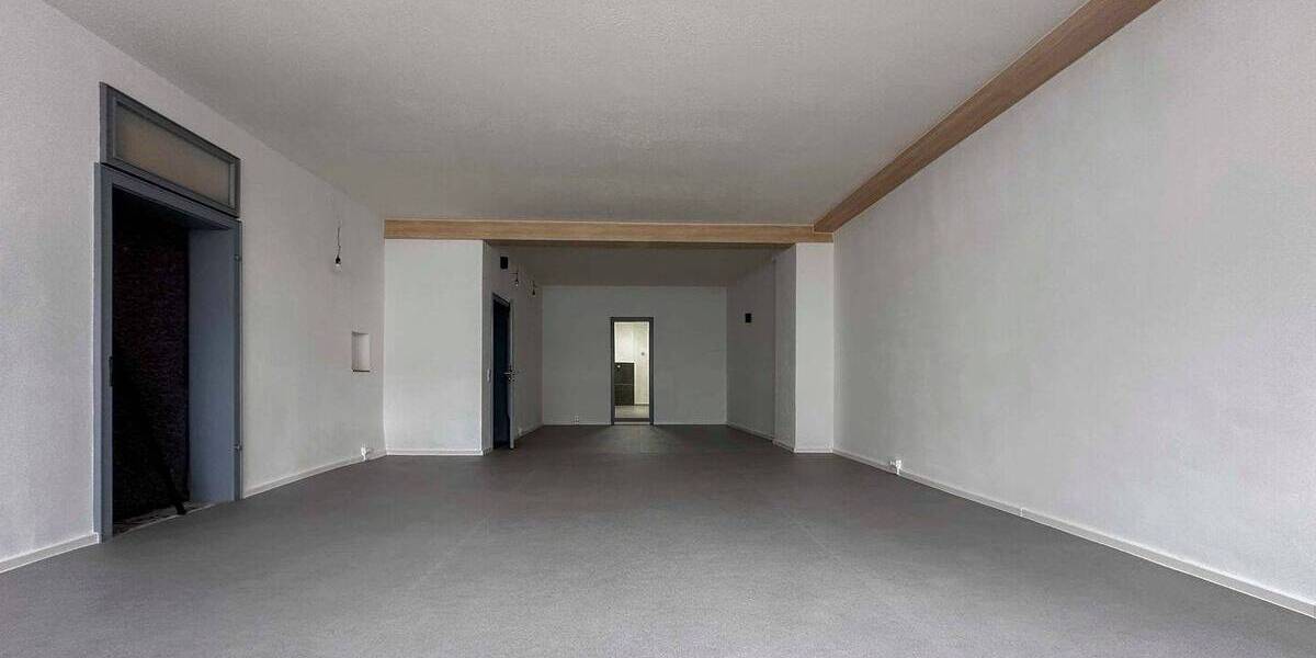 Gewerbeobjekt Hollfeld - 7 Zimmer, 349.000&euro; | Angebot:26617414