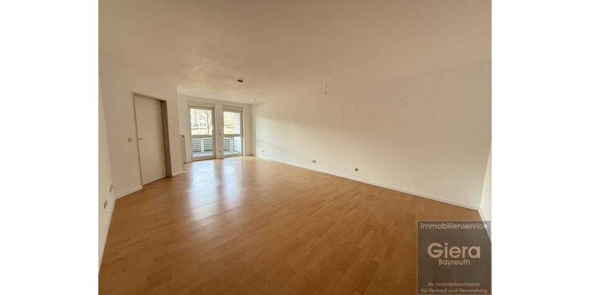 Etagenwohnung Bayreuth Roter Hügel - 3 Zimmer, 87 m&sup2;, 950&euro; | Angebot:26153809