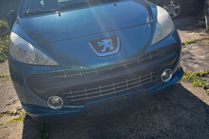 Peugeot 207 157.009 km 800 &euro; Auerbach 91275