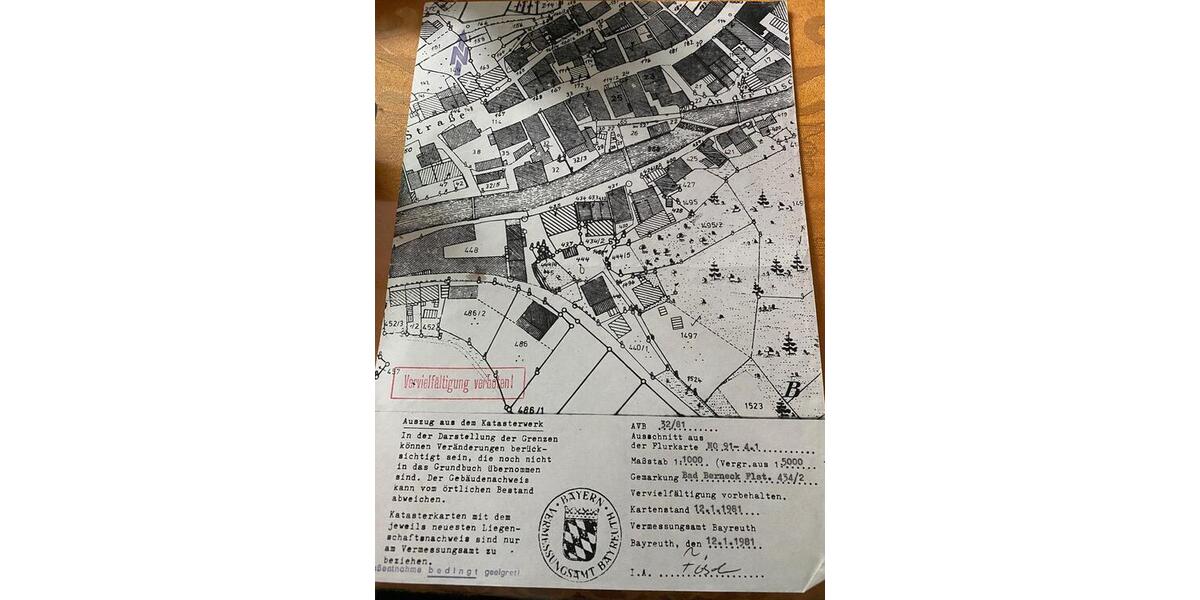 Mehrfamilienhaus, Wohnhaus Bad Berneck im Fichtelgebirge - 14 Zimmer, 205 m&sup2;, 120.000&euro; | Angebot:25550425