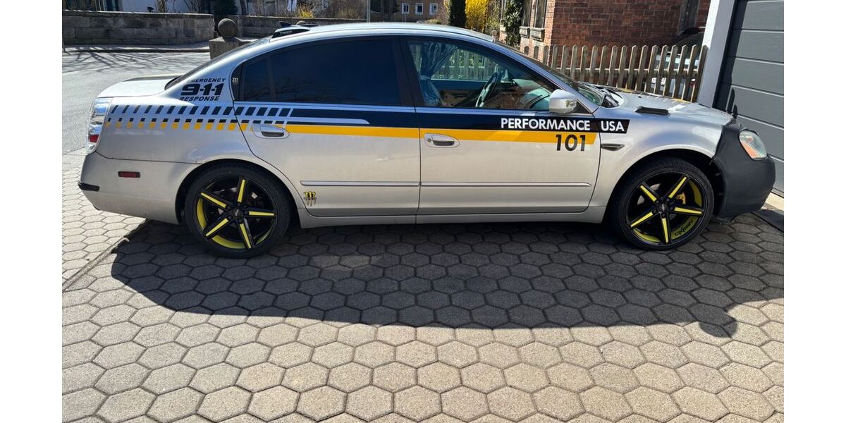 Nissan Altima 176.500 km 3.100 &euro; Bayreuth 95447