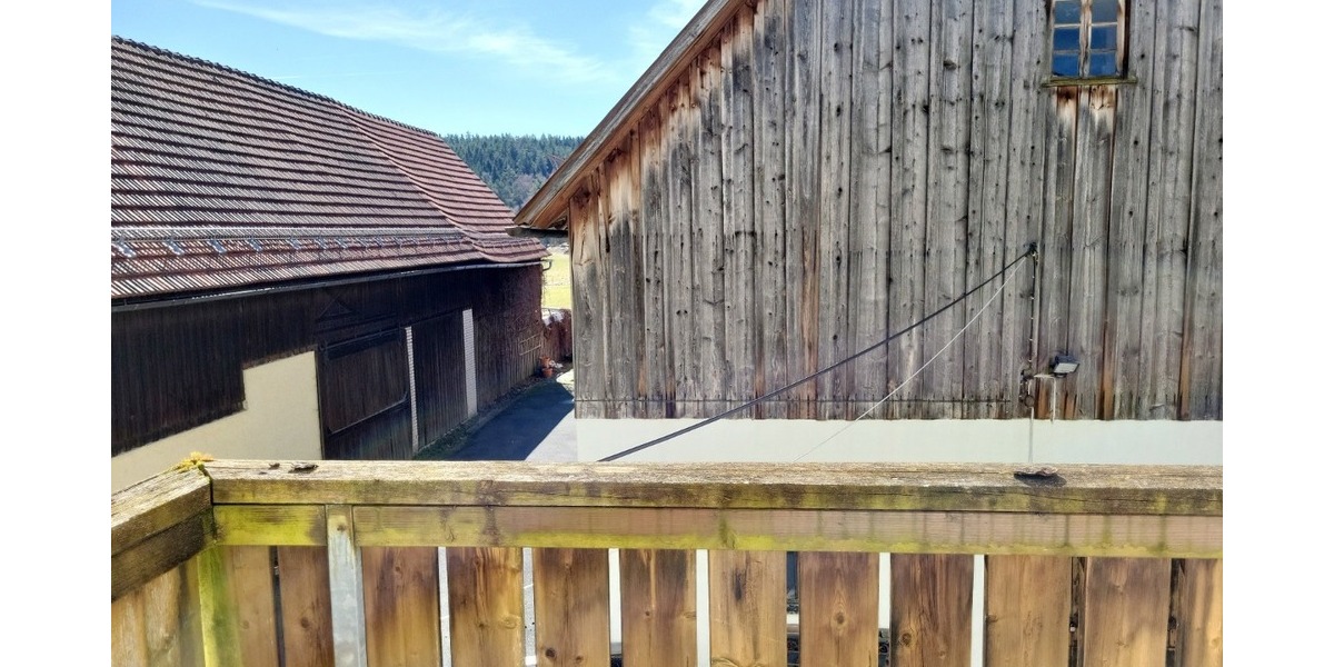 Wohnhaus mit ehemaliger Gastwirtschaft und Scheune in Leups bei Pegnitz zu verkaufen. - Zweifamilienhaus Pegnitz | Angebot:26232738