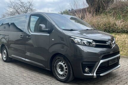 Toyota Proace (Verso) 121.400 km 24.500 &euro; Fichtelberg 95686