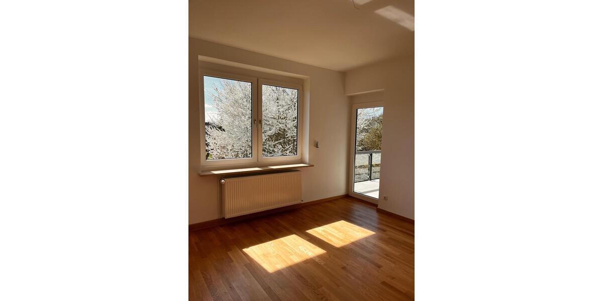 Erdgeschoßwohnung Bayreuth Meyernberg - 2 Zimmer, 83 m&sup2;, 1.120&euro; | Angebot:26701522