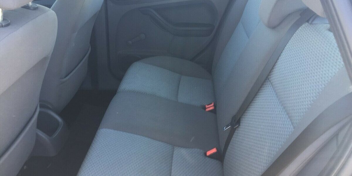 Ford Focus Style,Tempomat ,Klima,Tüv Neu! 321.000 km 2.000 &euro; Himmelkron 95502