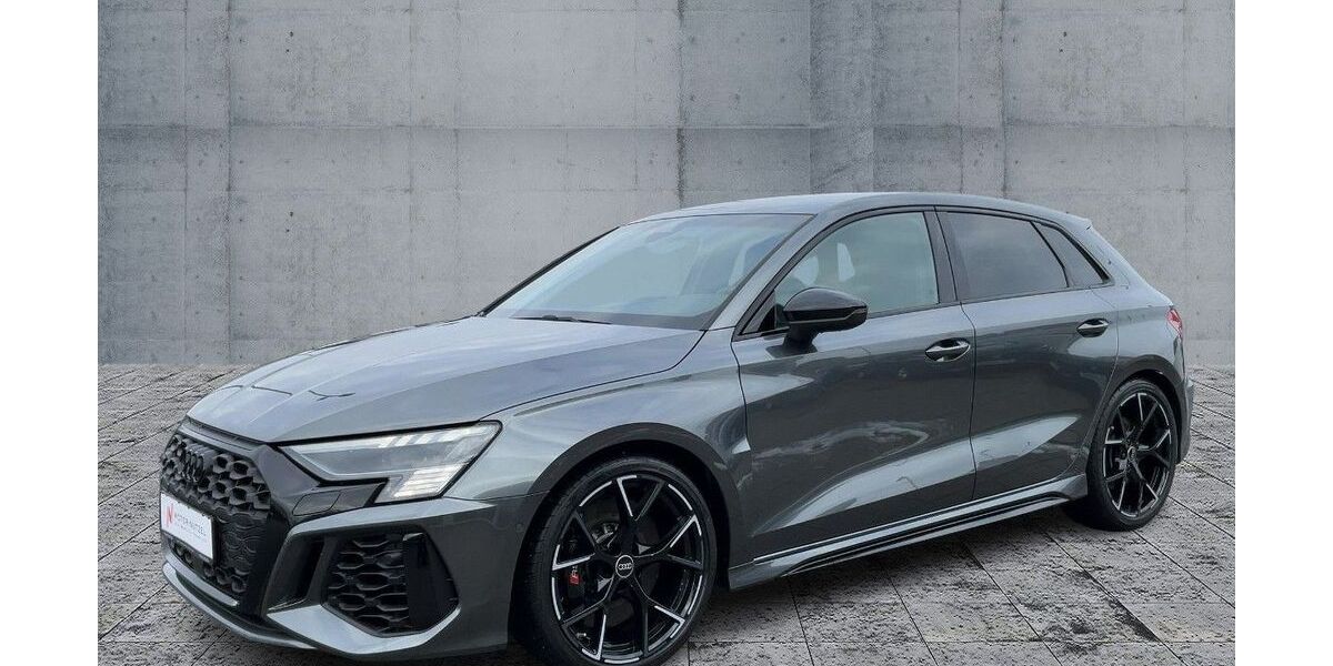 Audi RS3 38.145 km 51.490 &euro; Bayreuth 95448