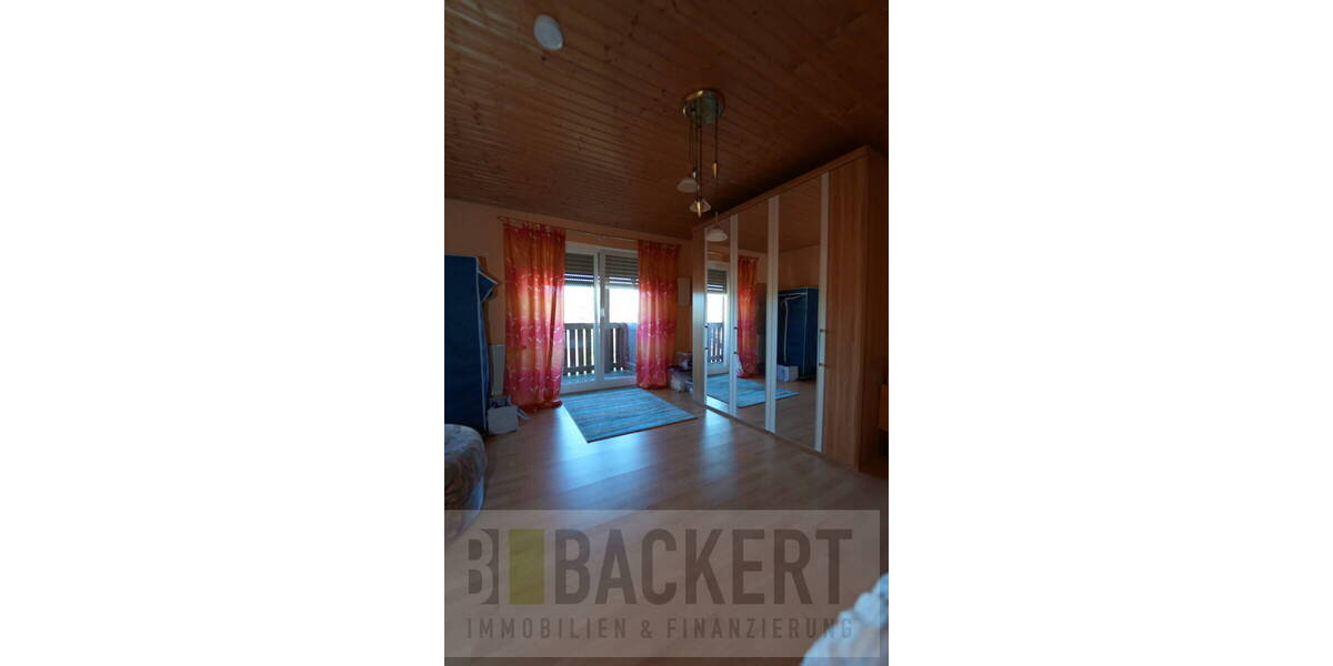 Mehrfamilienhaus, Wohnhaus Mainleus Danndorf - 7 Zimmer, 204 m&sup2;, 320.000&euro; | Angebot:25669761