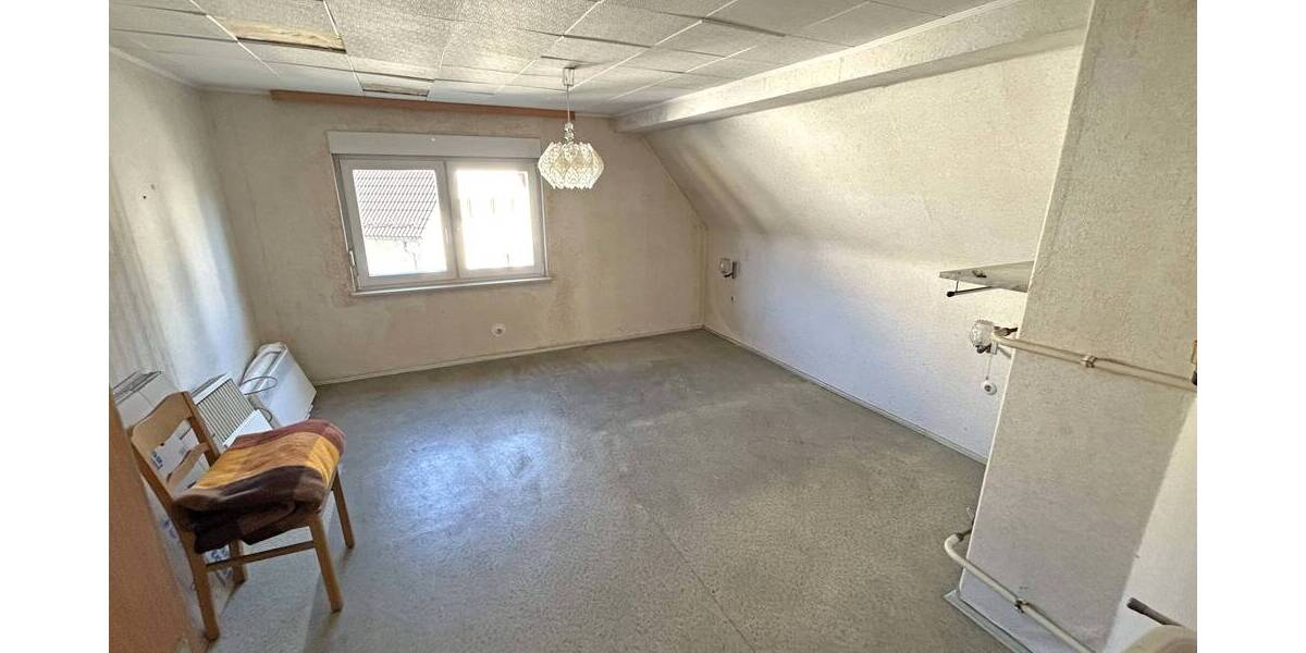 Mehrfamilienhaus, Wohnhaus Kupferberg - 9 Zimmer, 187 m&sup2;, 95.000&euro; | Angebot:25780731