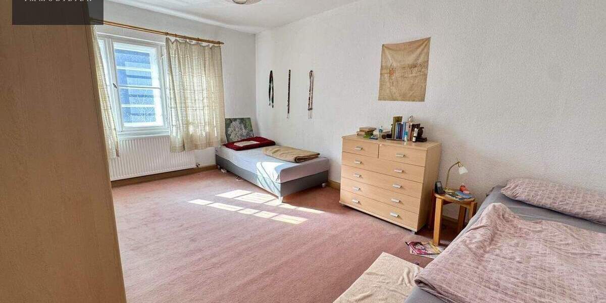 Doppelhaushälfte Kulmbach Blaich - 8 Zimmer, 160 m&sup2;, 189.000&euro; | Angebot:25665686