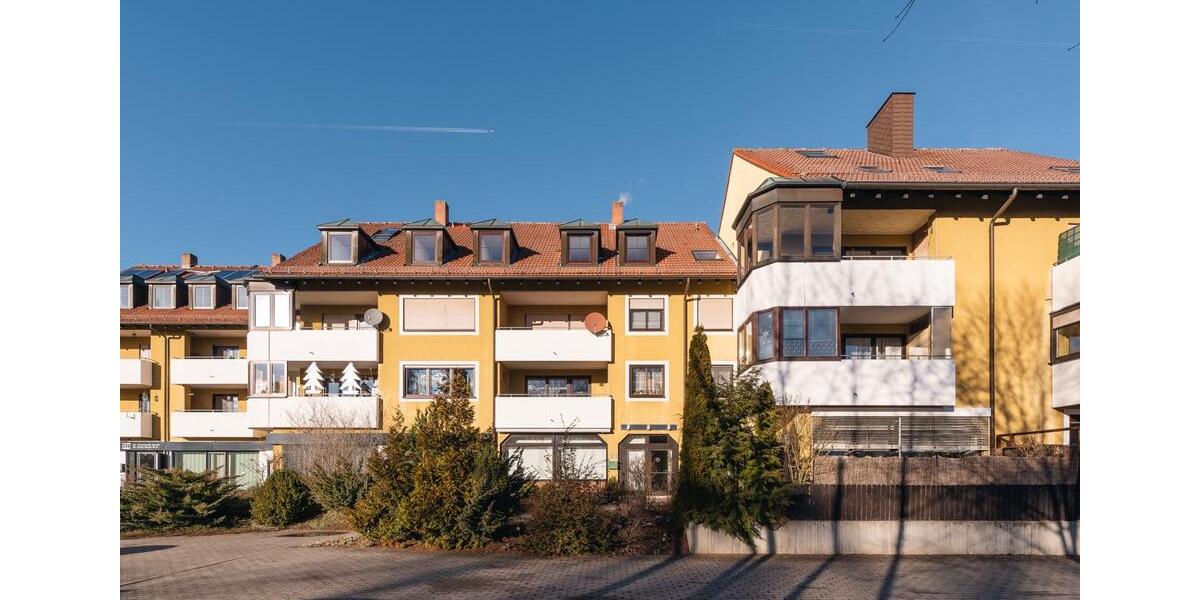 Dachgeschoßwohnung Bayreuth Meyernberg - 3 Zimmer, 69 m&sup2;, 245.000&euro; | Angebot:26834920