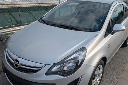 Opel Corsa 89.900 km 4.990 &euro; Königsfeld 96167