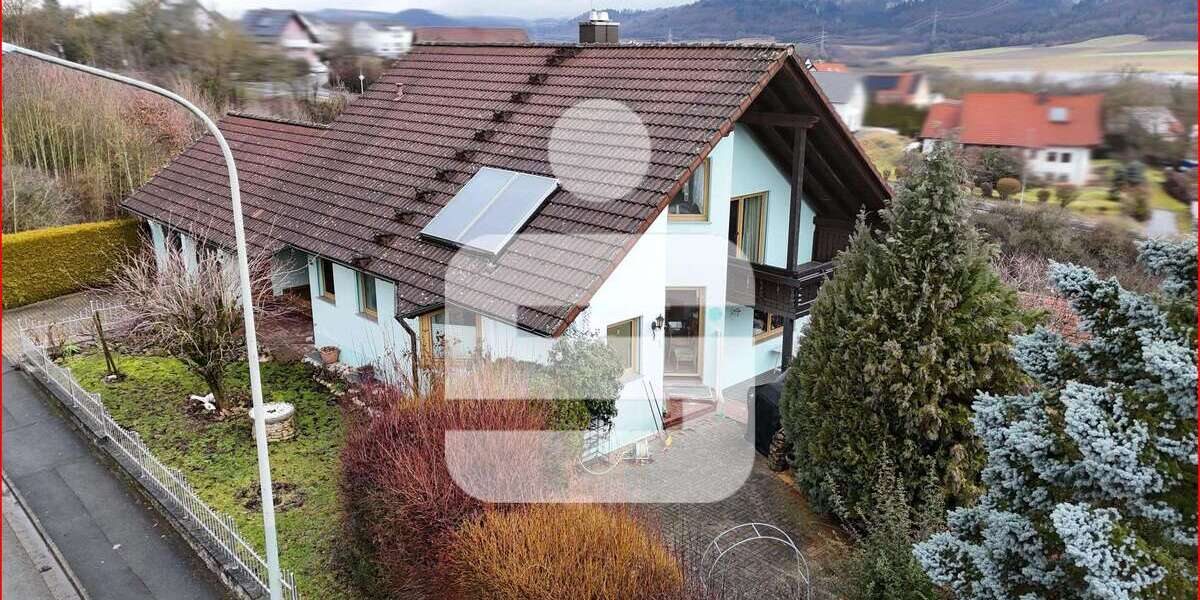 Einfamilienhaus Untersteinach - 7 Zimmer, 200 m&sup2;, 420.000&euro; | Angebot:25926485