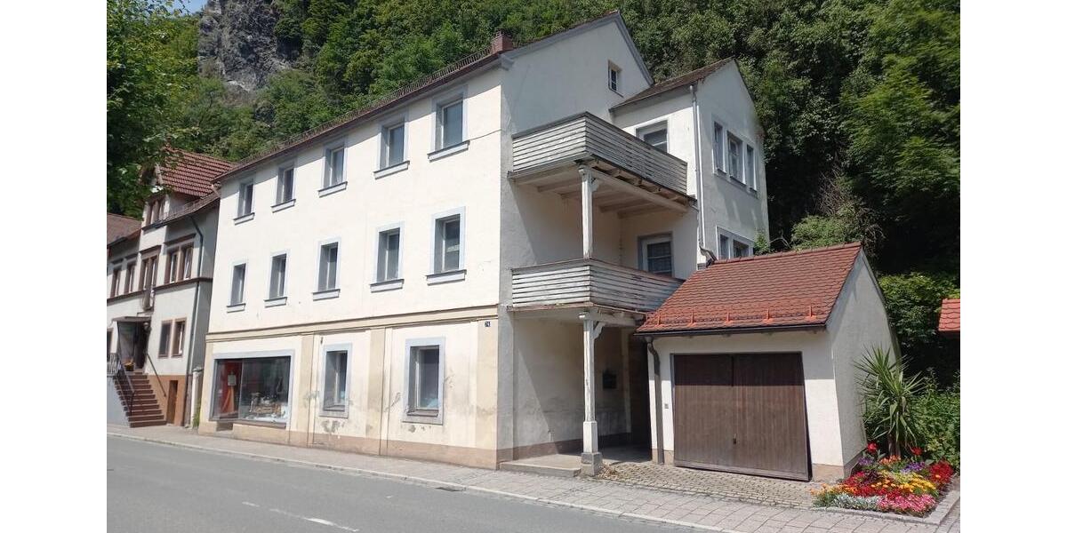 Mehrfamilienhaus, Wohnhaus Bad Berneck im Fichtelgebirge - 12 Zimmer, 250 m&sup2;, 89.000&euro; | Angebot:26699103