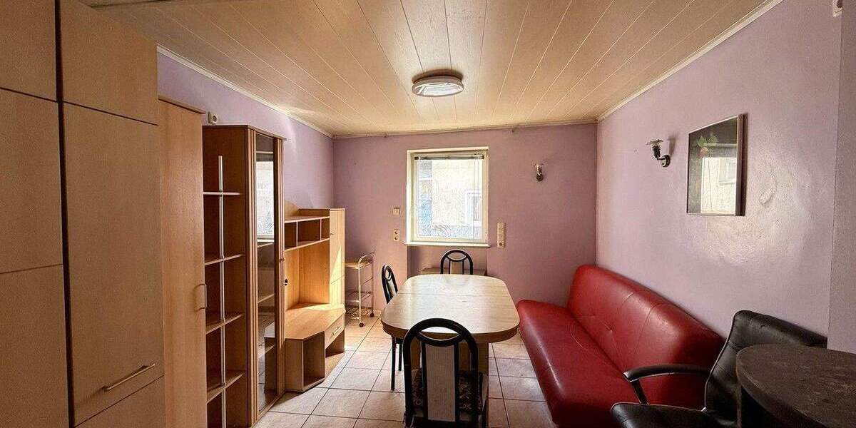 Einfamilienhaus Gößweinstein - 6 Zimmer, 126 m&sup2;, 99.000&euro; | Angebot:25906559