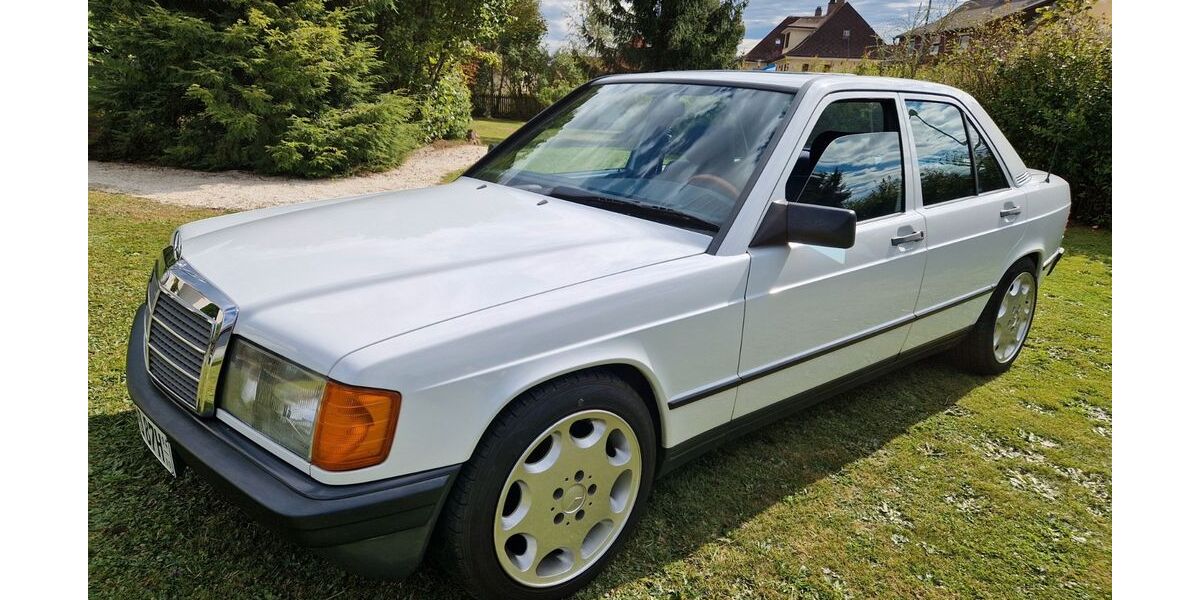 Mercedes-Benz 190 152.900 km 11.299 &euro; Neusorg 95700