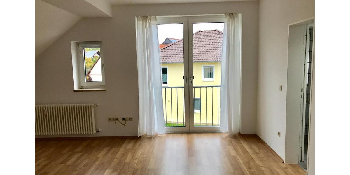 Dachgeschoßwohnung Bayreuth Altstadt - 1 Zimmer, 38 m&sup2;, 500&euro; | Angebot:25932565