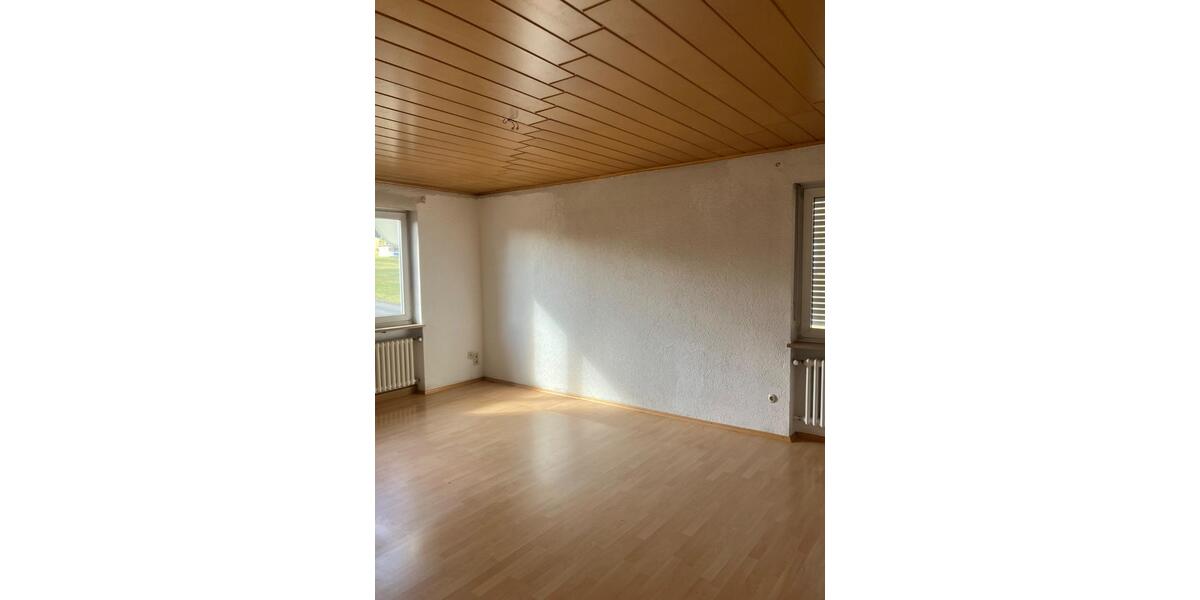 Etagenwohnung Mehlmeisel - 2 Zimmer, 68 m&sup2;, 410&euro; | Angebot:25995143
