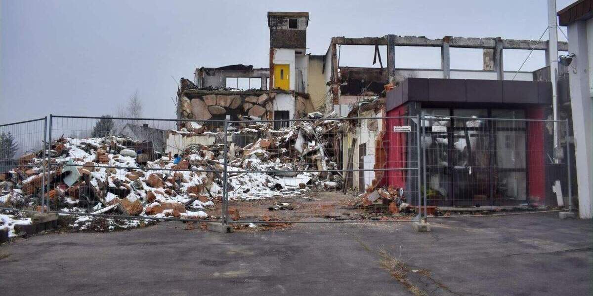 Mehrfamilienhaus, Wohnhaus Fichtelberg - 6 Zimmer, 500 m&sup2;, 435.000&euro; | Angebot:25687222