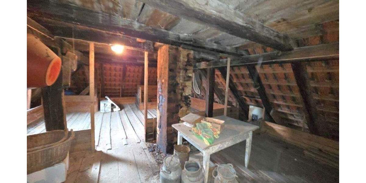 Einfamilienhaus Stadtsteinach - 5 Zimmer, 140 m&sup2;, 119.000&euro; | Angebot:25707335