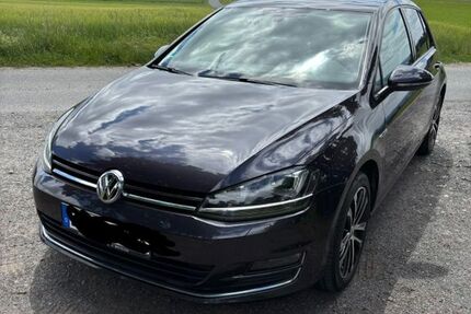 VW Golf 87.200 km 12.900 &euro; Kirchenpingarten 95466