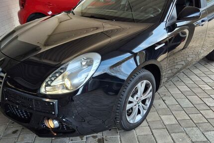 Alfa Romeo Giulietta 58.000 km 9.200 &euro; Bad Berneck im Fichtelgebirge 95460