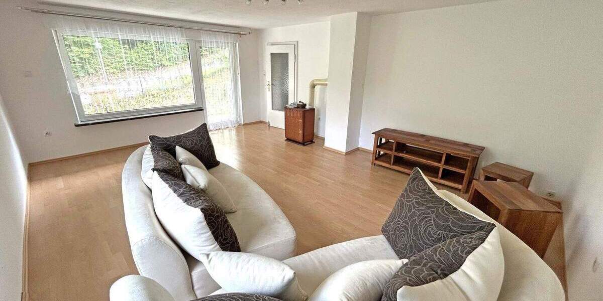 Mehrfamilienhaus, Wohnhaus Kulmbach Petzmannsberg - 8 Zimmer, 160 m&sup2;, 139.000&euro; | Angebot:25707331