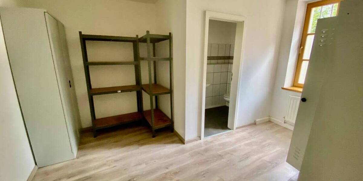 Gewerbeobjekt Kulmbach Blaich - 4 Zimmer, 1.250&euro; | Angebot:25665683