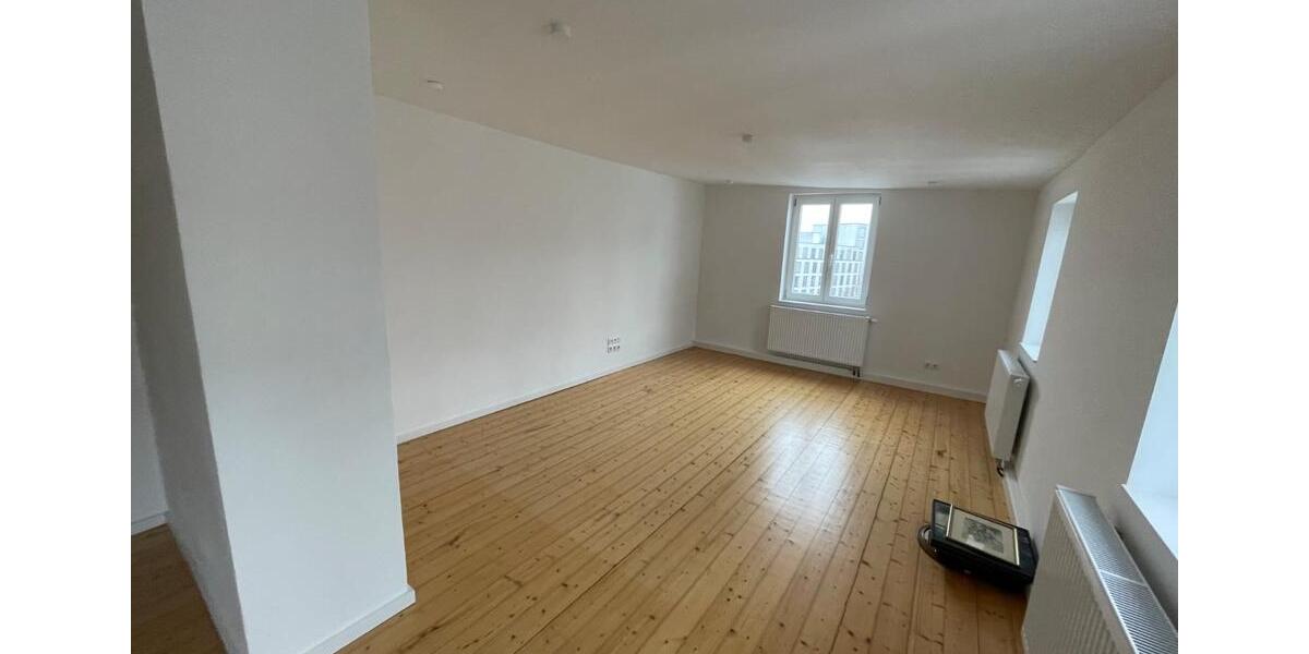 Etagenwohnung Bayreuth City - 2.5 Zimmer, 84 m&sup2;, 900&euro; | Angebot:27544946