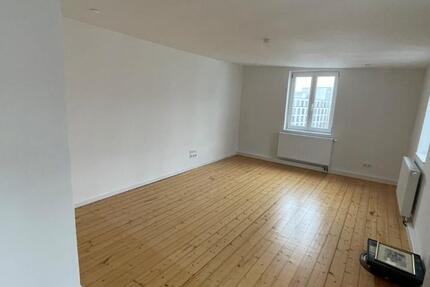 Wohnung Bayreuth City - 2.5 Zimmer, 84 m&sup2;, 900&euro; | Angebot:27544946