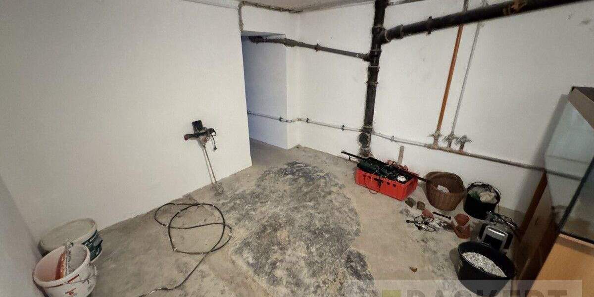 Mehrfamilienhaus, Wohnhaus Untersteinach - 8 Zimmer, 215 m&sup2;, 199.000&euro; | Angebot:25730335