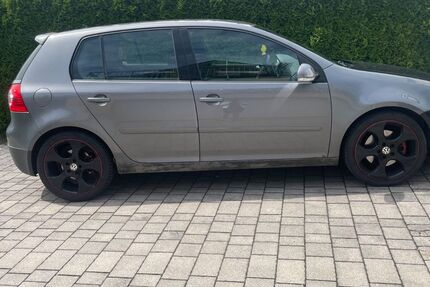 VW Golf 240.000 km 1.999 &euro; Obernsees 95490