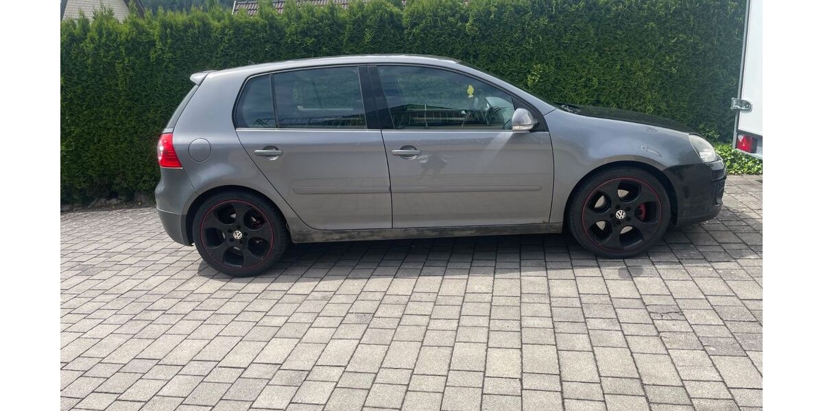 VW Golf 240.000 km 1.999 &euro; Obernsees 95490